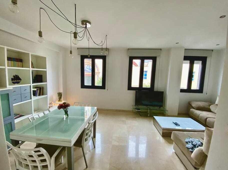 Appartement Atico Triplex En Pleno Triana Sevilla