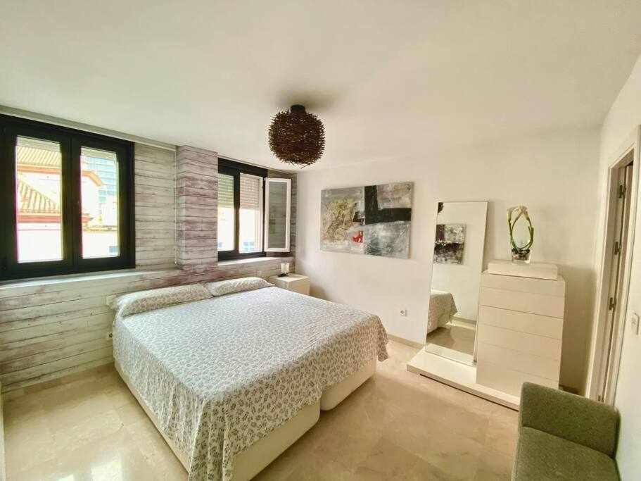 Appartement Atico Triplex En Pleno Triana